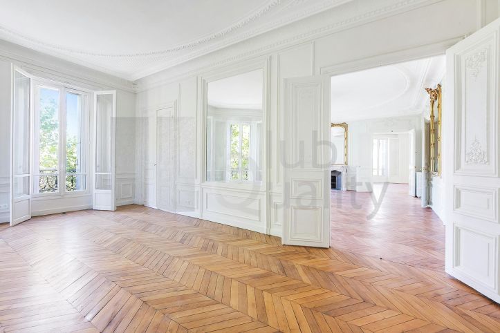 apartment 8 Rooms for sale on Paris 8ème (75008) Sale Apartment Paris 8ème 8 Rooms 304 m²