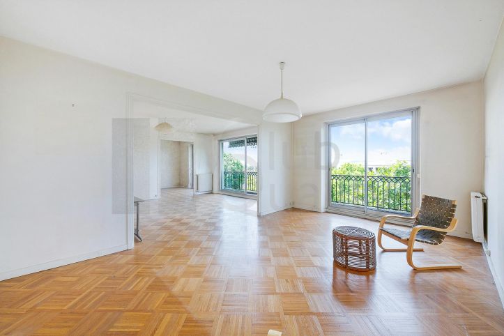 apartment 6 Rooms for sale on Paris 16ème (75016) Sale Apartment Paris 16ème 6 Rooms 137 m²