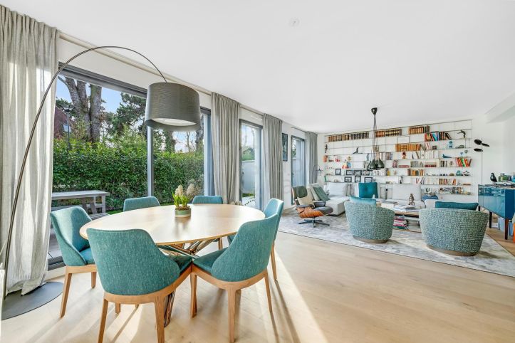 apartment 3 Rooms for sale on Rueil Malmaison (92500) Sale Apartment Rueil-Malmaison 3 Rooms 104 m²