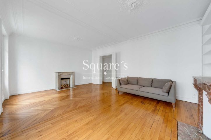 apartment 4 Rooms for sale on Paris 17ème (75017) Sale Apartment Paris 17ème 4 Rooms 70 m²