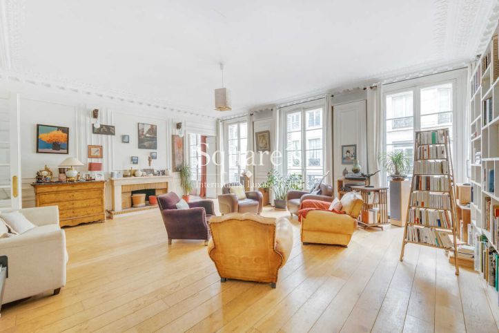 Sale Apartment Paris 9ème 7&nbsp;Rooms 180&nbsp;m²