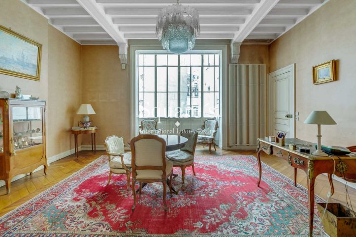 Sale Apartment Paris 8ème 5&nbsp;Rooms 167&nbsp;m²