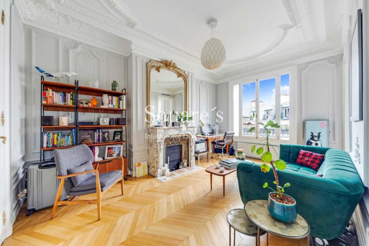 apartment 6 Rooms for sale on Paris 9ème (75009) Sale Apartment Paris 9ème 6 Rooms 162 m²
