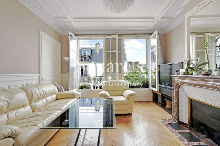 Sale Apartment Paris 17ème 3&nbsp;Rooms 67&nbsp;m²