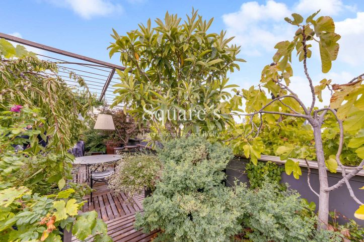 Sale Apartment Suresnes 4&nbsp;Rooms 164&nbsp;m²