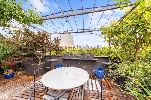 Sale Apartment Suresnes 4&nbsp;Rooms 164&nbsp;m²