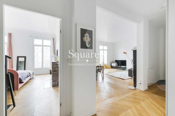 apartment 4 Rooms for sale on Paris 8ème (75008) Sale Apartment Paris 8ème 4 Rooms 110 m²