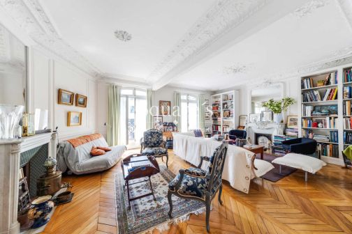 Sale Apartment Paris 8ème 4&nbsp;Rooms 131&nbsp;m²