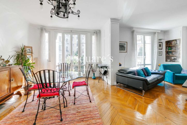 apartment 5 Rooms for sale on Paris 18ème (75018) Sale Apartment Paris 18ème 5 Rooms 151 m²