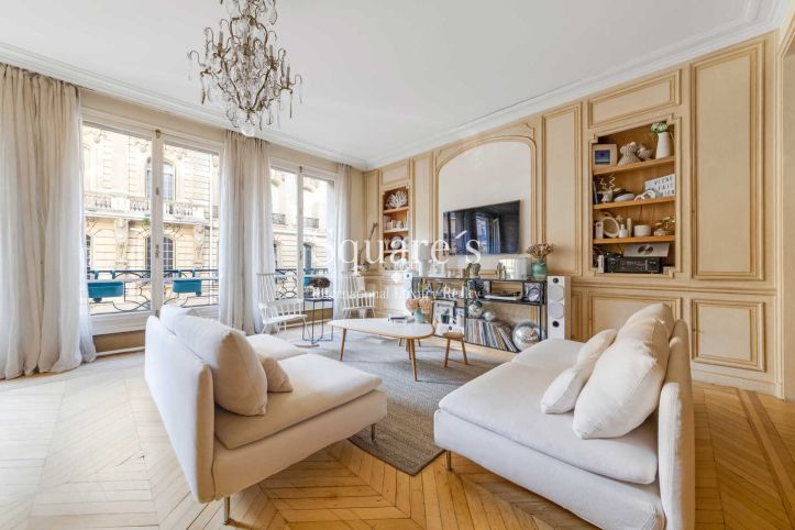 Sale Apartment Paris 8ème 4&nbsp;Rooms 133&nbsp;m²