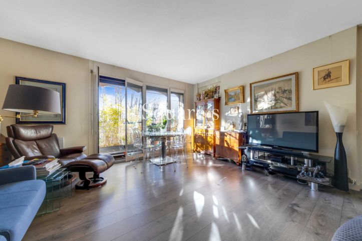Sale Apartment Neuilly-sur-Seine 3&nbsp;Rooms 72&nbsp;m²