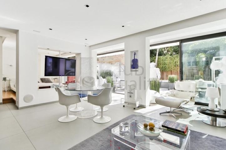 apartment 4 Rooms for sale on Neuilly-sur-Seine (92200) Sale Apartment Neuilly-sur-Seine 4 Rooms 85 m²