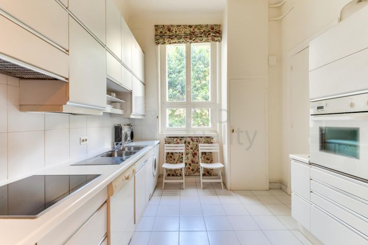 appartement 6 Pièces en vente sur Neuilly-sur-Seine (92200) Vente Appartement Neuilly-sur-Seine 6 Pièces 168 m²