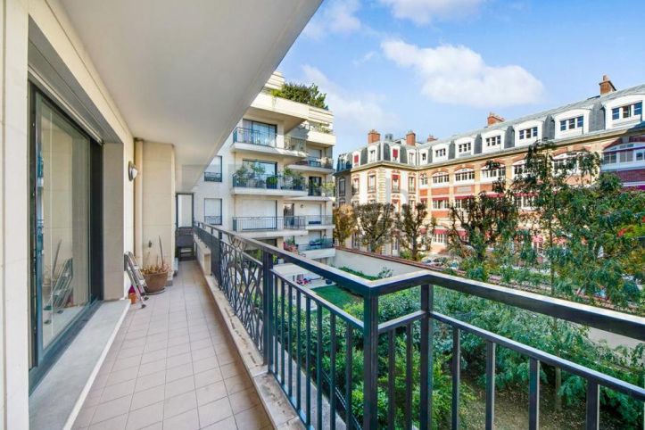 appartement 5 Pièces en vente sur Neuilly-sur-Seine (92200) Vente Appartement Neuilly-sur-Seine 5 Pièces 114 m²