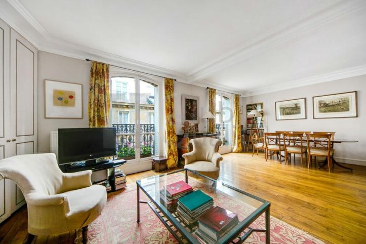apartment 5 Rooms for sale on Paris 16ème (75016) Sale Apartment Paris 16ème 5 Rooms 101 m²