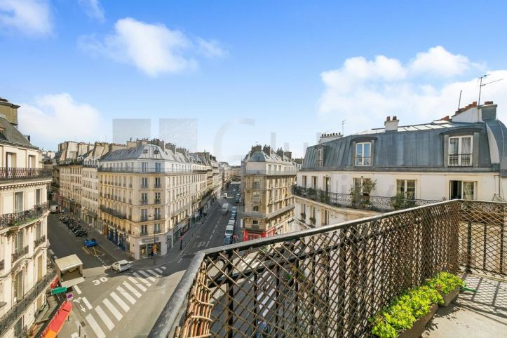 apartment 5 Rooms for sale on Paris 9ème (75009) Sale Apartment Paris 9ème 5 Rooms 155 m²