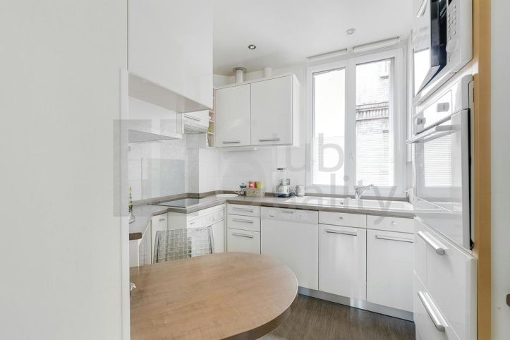 apartment 4 Rooms for sale on Neuilly-sur-Seine (92200) Sale Apartment Neuilly-sur-Seine 4 Rooms 85 m²
