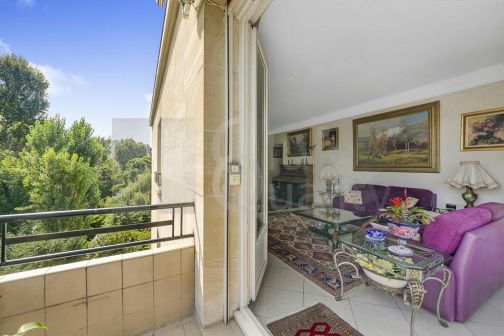 Sale Apartment Neuilly-sur-Seine 3&nbsp;Rooms 74&nbsp;m²