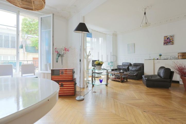 apartment 4 Rooms for sale on Neuilly-sur-Seine (92200)