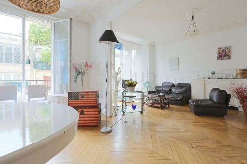 Sale Apartment Neuilly-sur-Seine 4&nbsp;Rooms 100&nbsp;m²