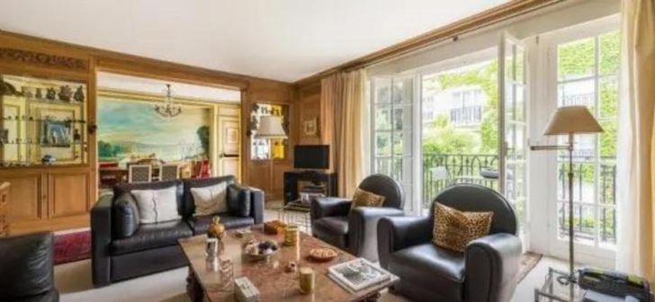 Sale Apartment Neuilly-sur-Seine 6&nbsp;Rooms 151&nbsp;m²