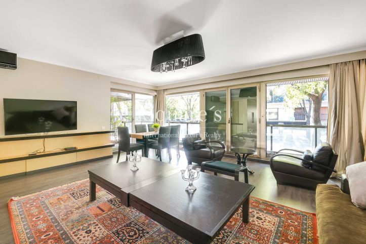 apartment 6 Rooms for sale on Paris 16ème (75016)