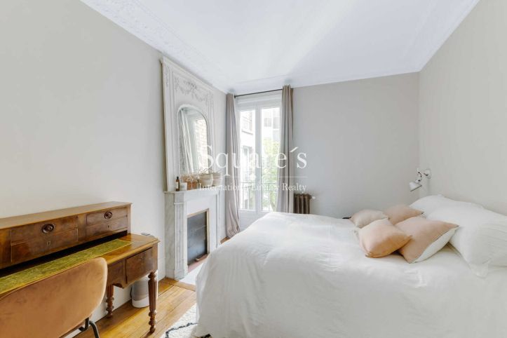Sale Apartment Paris 15ème 4&nbsp;Rooms 76&nbsp;m²