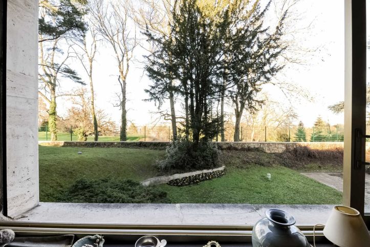 apartment 5 Rooms for sale on Garches (92380) Sale Apartment Garches 5 Rooms 169 m²