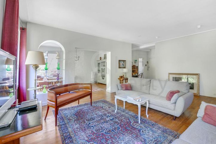 Sale Apartment Neuilly-sur-Seine 5&nbsp;Rooms 127&nbsp;m²