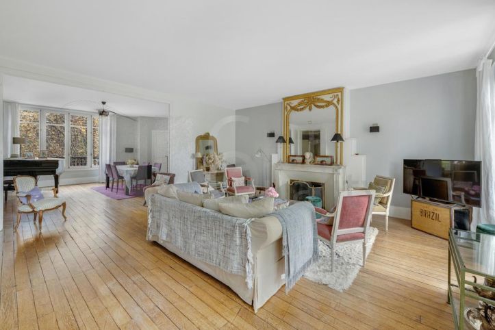appartement 7 Pièces en vente sur Neuilly-sur-Seine (92200) Vente Appartement Neuilly-sur-Seine 7 Pièces 194 m²