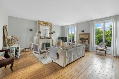 Sale Apartment Neuilly-sur-Seine 7&nbsp;Rooms 194&nbsp;m²