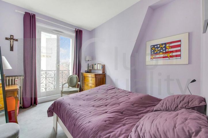 apartment 3 Rooms for sale on Paris 8ème (75008) Sale Apartment Paris 8ème 3 Rooms 77 m²