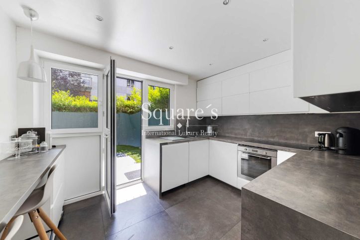 Sale Apartment Neuilly-sur-Seine 6&nbsp;Rooms 151&nbsp;m²