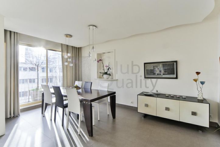 appartement 5 Pièces en vente sur Neuilly-sur-Seine (92200) Vente Appartement Neuilly-sur-Seine 5 Pièces 143 m²