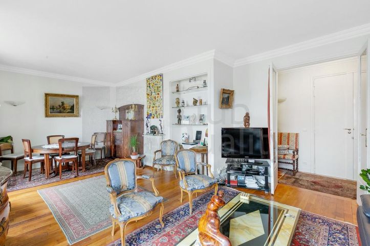 apartment 4 Rooms for sale on Neuilly-sur-Seine (92200) Sale Apartment Neuilly-sur-Seine 4 Rooms 94 m²