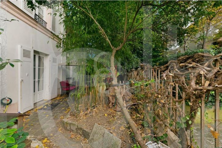 apartment 7 Rooms for sale on Neuilly-sur-Seine (92200)