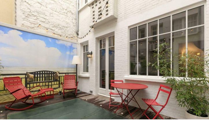 mansion (hôtel particulier) 6 Rooms for sale on Neuilly-sur-Seine (92200)