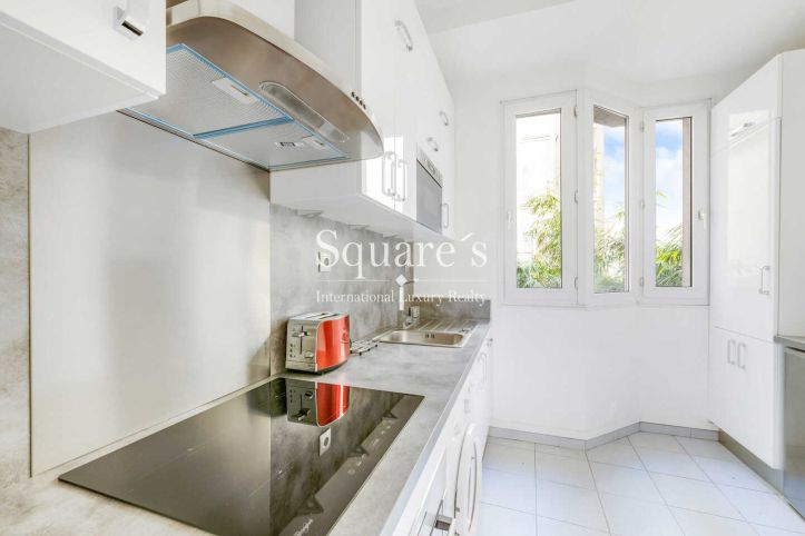 Sale Apartment Neuilly-sur-Seine 4&nbsp;Rooms 82&nbsp;m²