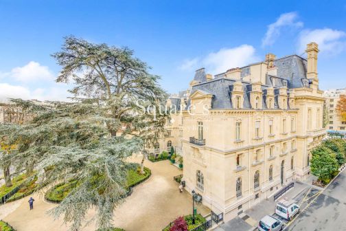Sale Apartment Neuilly-sur-Seine 5&nbsp;Rooms 166&nbsp;m²