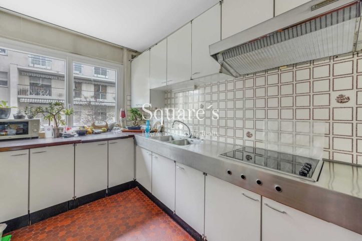 Sale Apartment Neuilly-sur-Seine 6&nbsp;Rooms 145&nbsp;m²