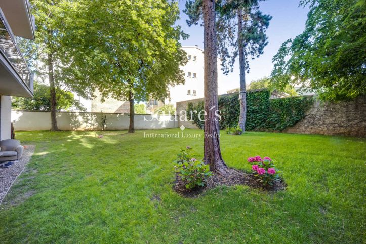 Sale Apartment Neuilly-sur-Seine 5&nbsp;Rooms 108&nbsp;m²