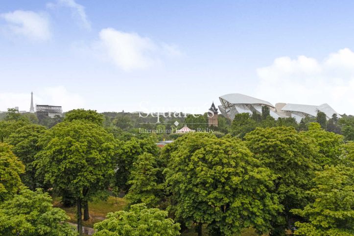 apartment 4 Rooms for sale on Neuilly-sur-Seine (92200)