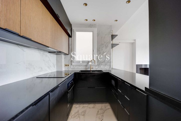 apartment 4 Rooms for sale on Neuilly-sur-Seine (92200) Sale Apartment Neuilly-sur-Seine 4 Rooms 90 m²