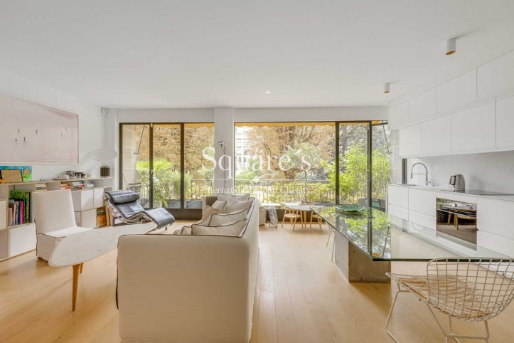 apartment 3 Rooms for sale on Neuilly-sur-Seine (92200) Sale Apartment Neuilly-sur-Seine 3 Rooms 77 m²