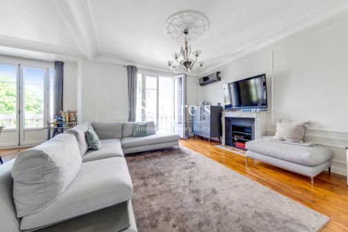Sale Apartment Neuilly-sur-Seine 4&nbsp;Rooms 116&nbsp;m²
