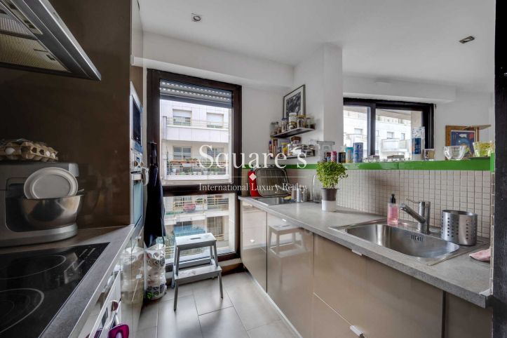 apartment 5 Rooms for sale on LEVALLOIS-PERRET (92300) Sale Apartment Levallois-Perret 5 Rooms 97 m²
