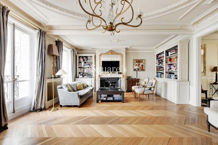 apartment 5 Rooms for sale on Paris 17ème (75017) Sale Apartment Paris 17ème 5 Rooms 163 m²