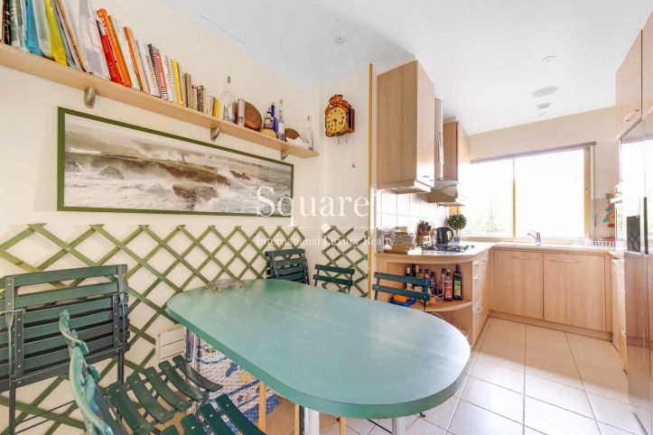 Sale Apartment Neuilly-sur-Seine 6&nbsp;Rooms 138&nbsp;m²