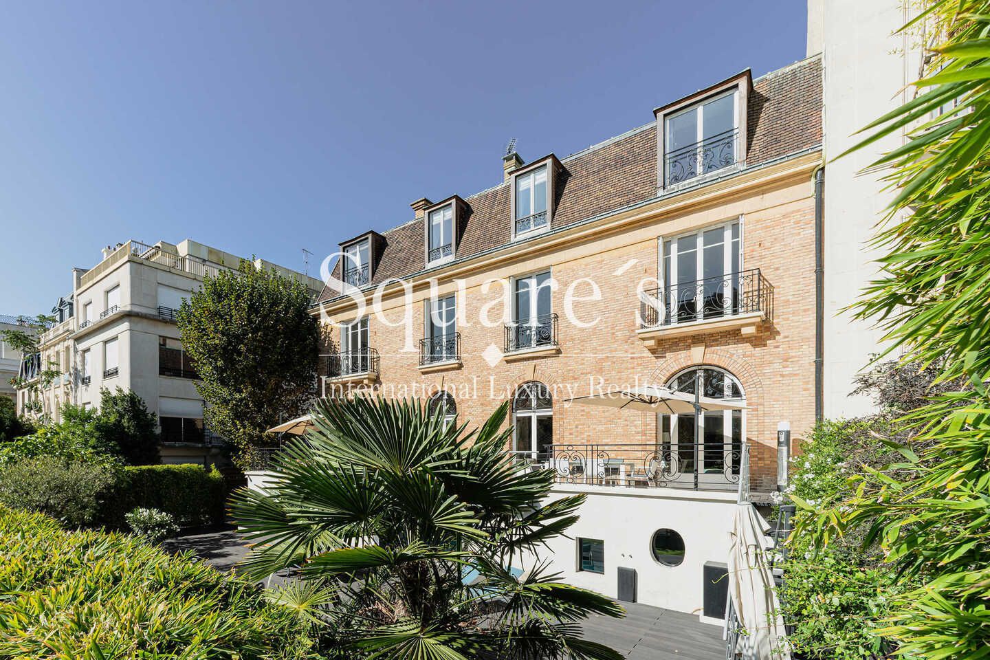 hôtel particulier 16 Pièces en vente sur Neuilly-sur-Seine (92200)