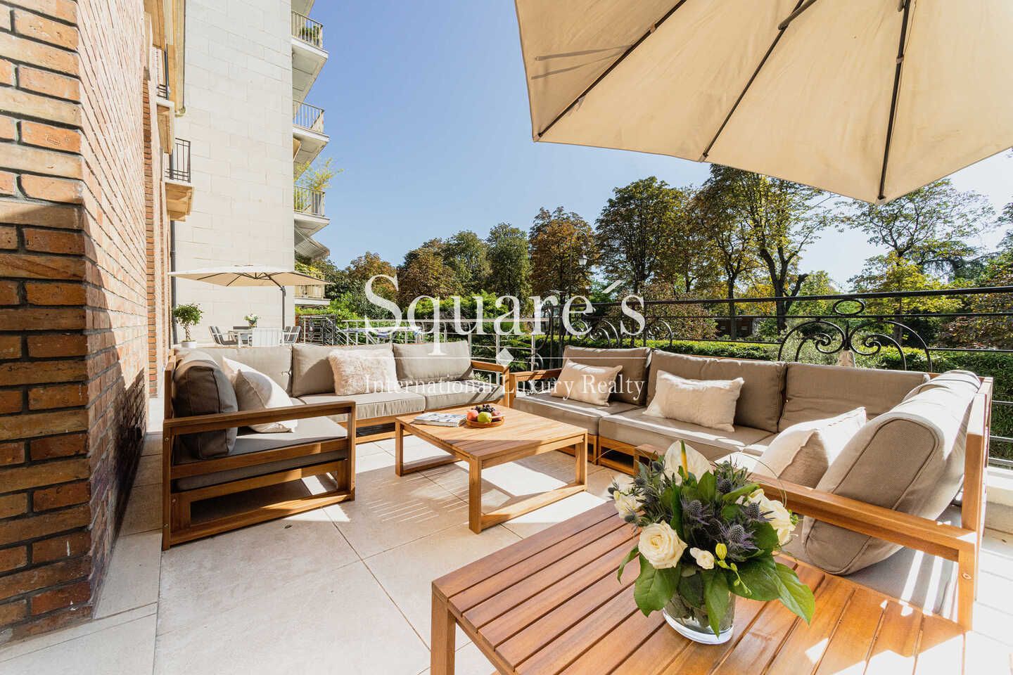 hôtel particulier 16 Pièces en vente sur Neuilly-sur-Seine (92200)